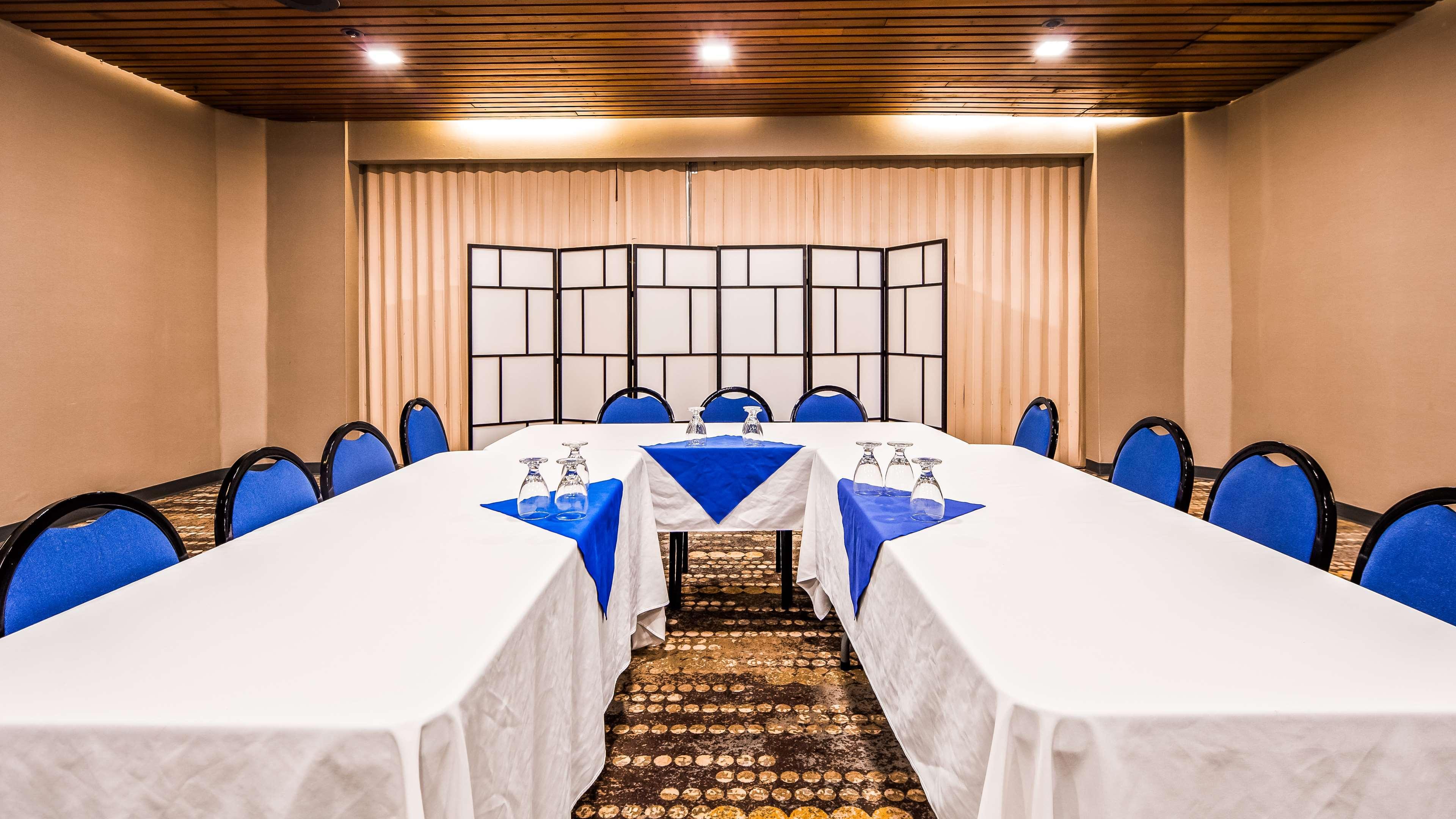 Best Western Cedar Park Inn Edmonton Extérieur photo