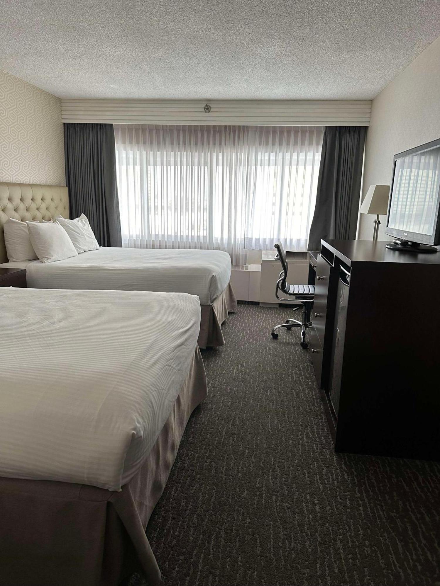 Best Western Cedar Park Inn Edmonton Extérieur photo