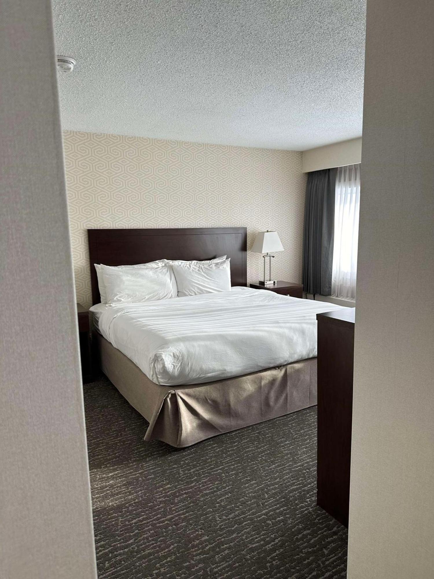 Best Western Cedar Park Inn Edmonton Extérieur photo