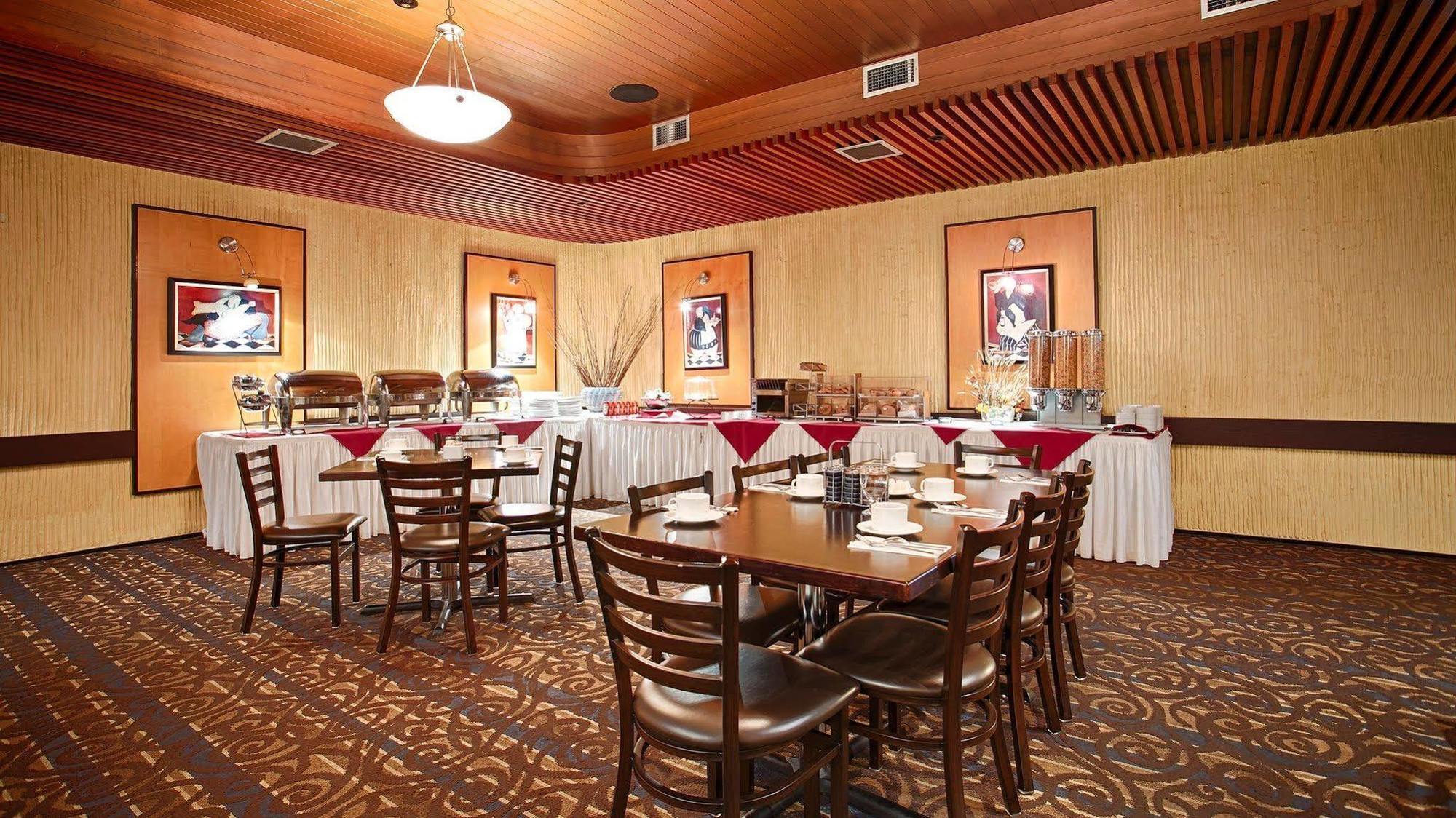 Best Western Cedar Park Inn Edmonton Extérieur photo